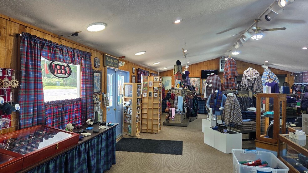 More Photos Of 5187 Vt Route 7A, Arlington General Retail For Sale