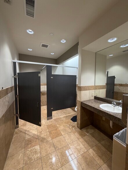 More Photos Of 3180 Newberry Dr, San Jose Office For Sale