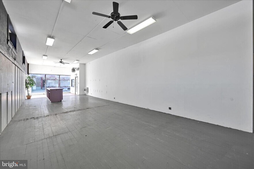 More Photos Of 325 W Main St, Kutztown Storefront Retail Residential For Lease