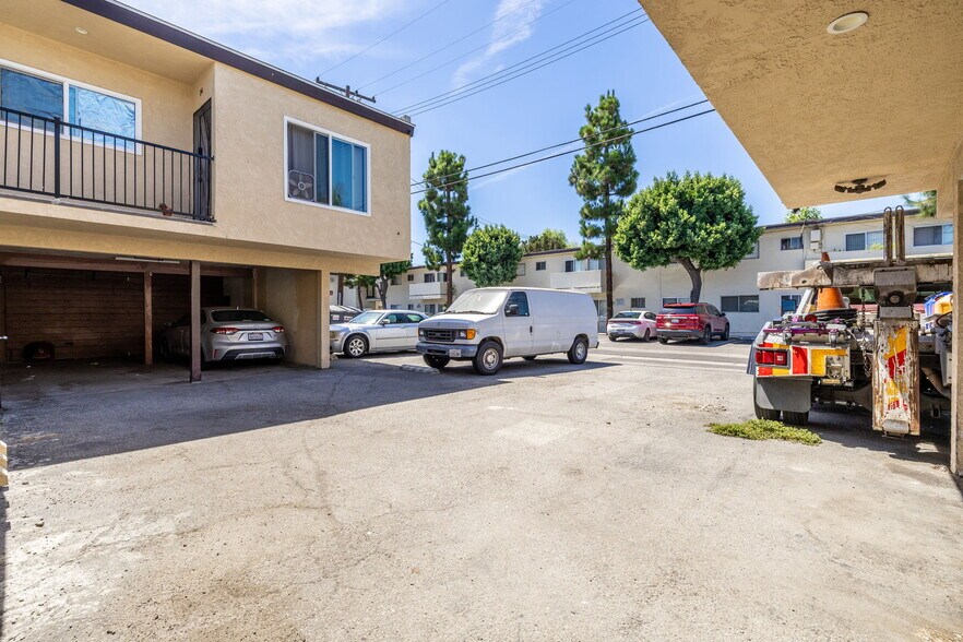 More Photos Of 7370 Neo St, Downey Apartments For Sale