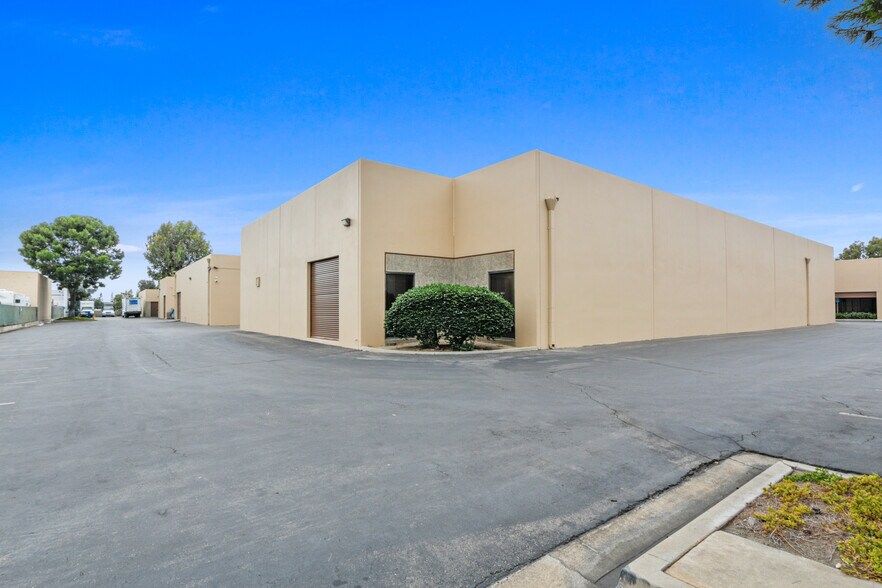 More Photos Of 1070 Ortega Way, Placentia Warehouse For Sale