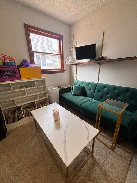 More Photos Of 202 W Plum St, Thorntown Daycare Center For Sale