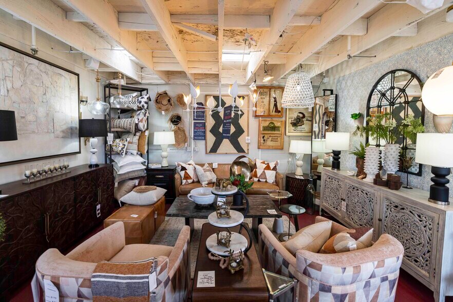 More Photos Of 412 S Cedros Ave, Solana Beach Storefront For Lease