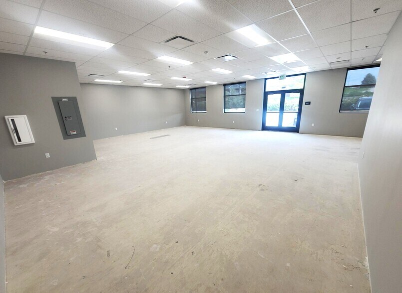 More Photos Of 897 US Highway 287, Broomfield Medical For Sale