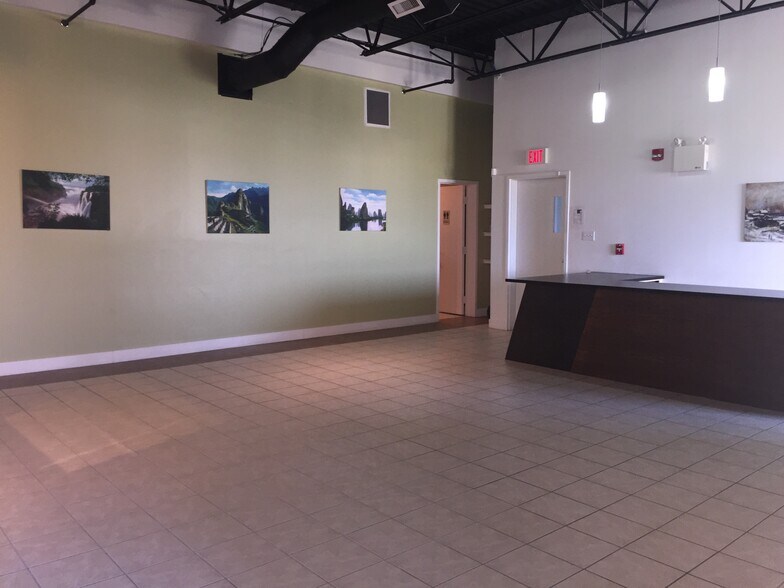 More Photos Of 3750 46th Ave SE, Calgary Warehouse For Sale