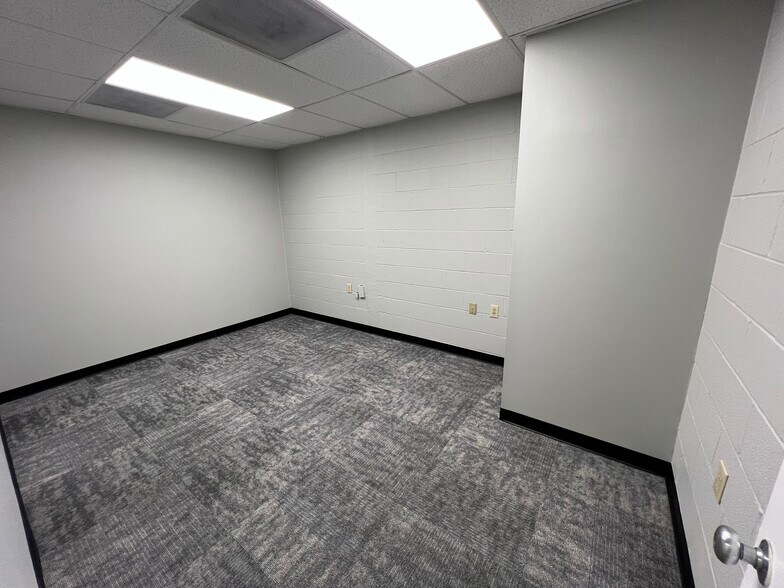 More Photos Of 1100 Culp Rd, Pineville Warehouse For Lease