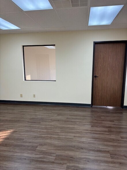 More Photos Of 11135 E Rush St, South El Monte Manufacturing For Lease