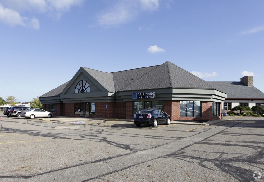 Primary Photo Of 4601-4719 Fulton Dr, Canton Unknown For Lease