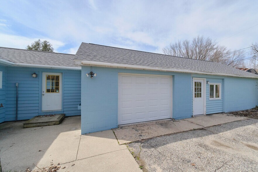 More Photos Of 4990 Main St, Onekama Freestanding For Sale