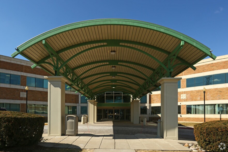 More Photos Of 6770 Dixie Hwy, Village of Clarkston Medical For Lease