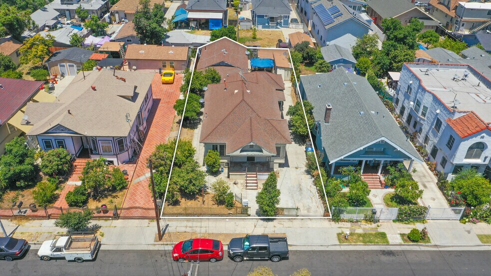 More Photos Of 1475 W 28th St, Los Angeles Apartments For Sale