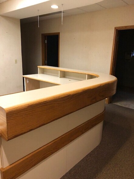 More Photos Of 2450 Emerald Pl, Greenville Medical For Lease