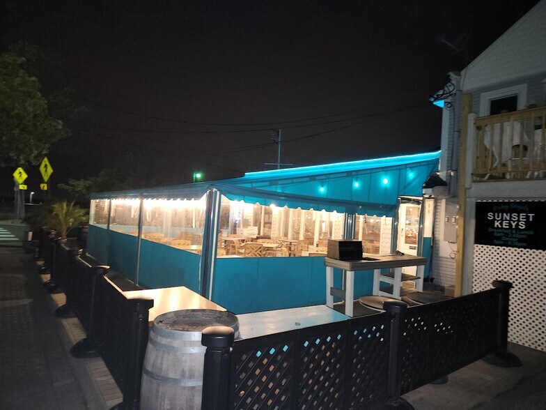 More Photos Of 607 Bay Blvd, Lavallette Restaurant For Sale