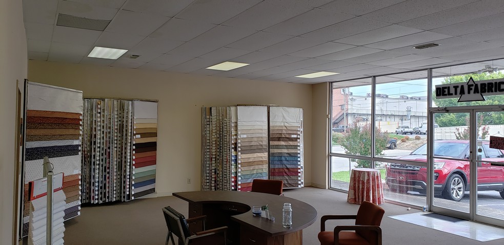 More Photos Of 3282-3288 Laventure Dr, Atlanta Distribution For Lease