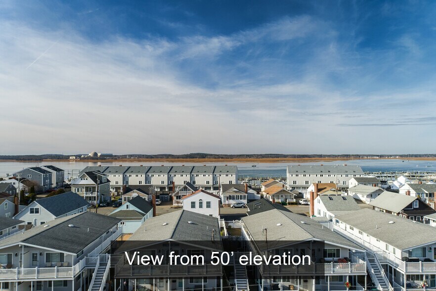 More Photos Of 198 Ashworth Ave, Hampton Hotel For Sale