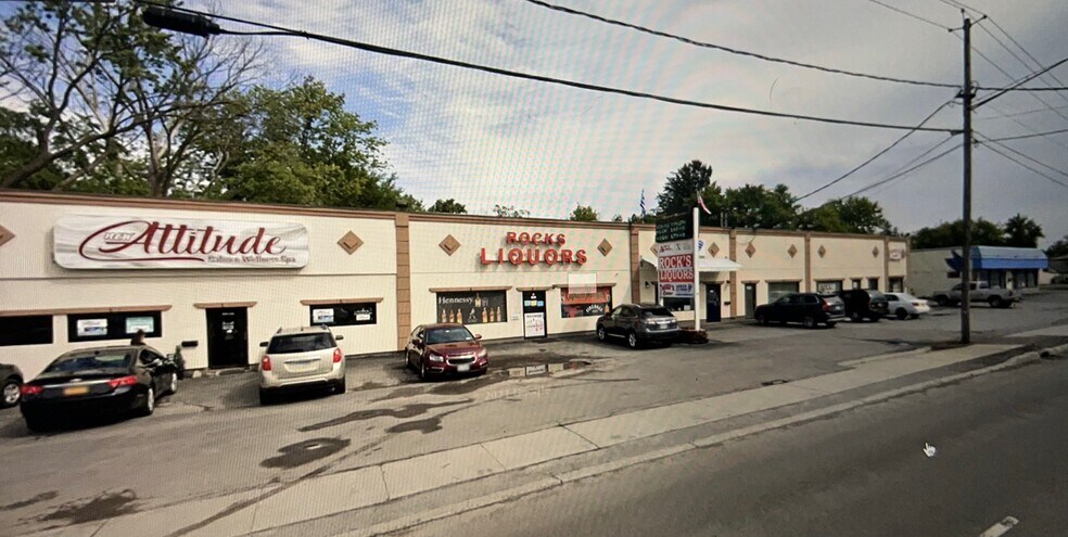 More Photos Of , Yorkville Unknown For Sale