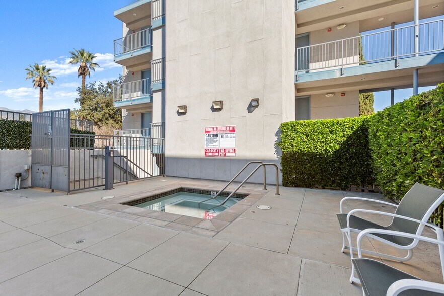 More Photos Of 1299 E Green St, Pasadena Apartments For Sale