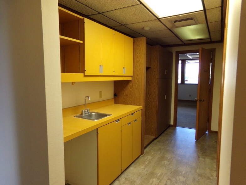 More Photos Of 141 Suburban Rd, San Luis Obispo Office For Lease