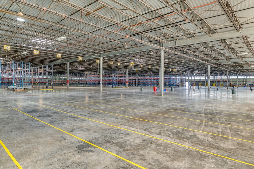 More Photos Of 1870 Highway 22 W, Alexander City Warehouse For Lease