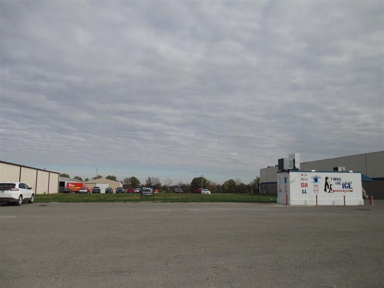 More Photos Of 1302 N Market St, Sparta Land For Sale