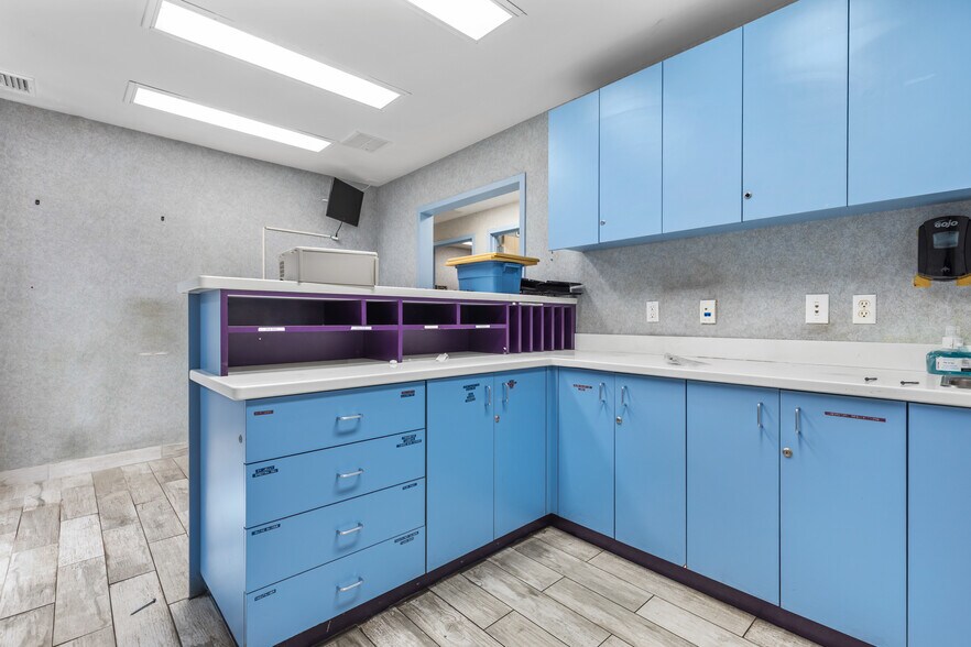 More Photos Of 297 16th Ave, Newark Land For Sale