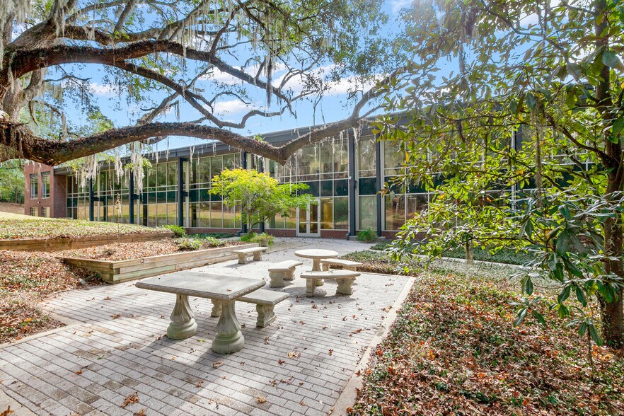 More Photos Of 3101 Sessions Rd, Tallahassee Office For Lease