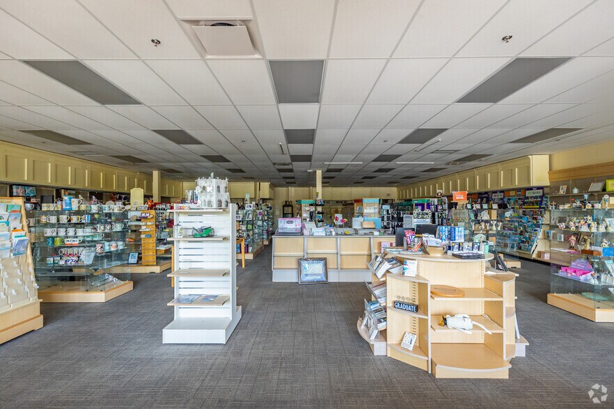 More Photos Of 5524-5986 Flamingo Rd, Cooper City Unknown For Lease