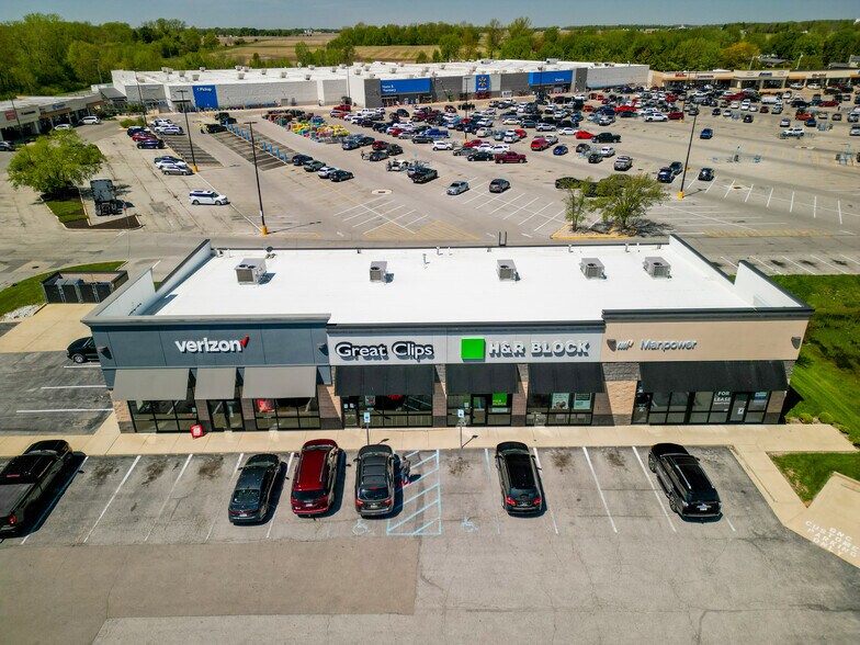 More Photos Of 3248 S Western Ave, Marion Freestanding For Lease