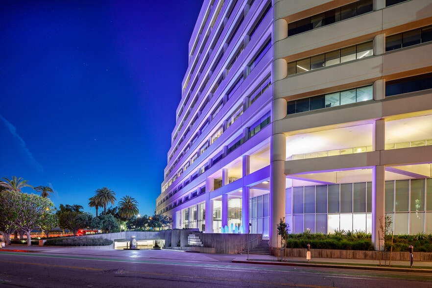 More Photos Of 1299 Ocean Ave, Santa Monica Office For Lease