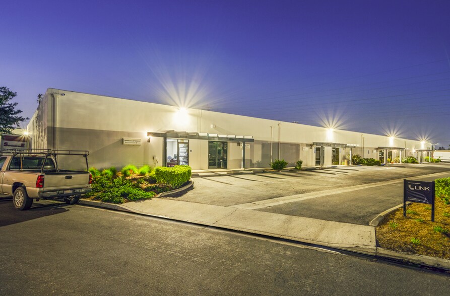 Primary Photo Of 15132-15146 Goldenwest Cir, Westminster Light Manufacturing For Lease