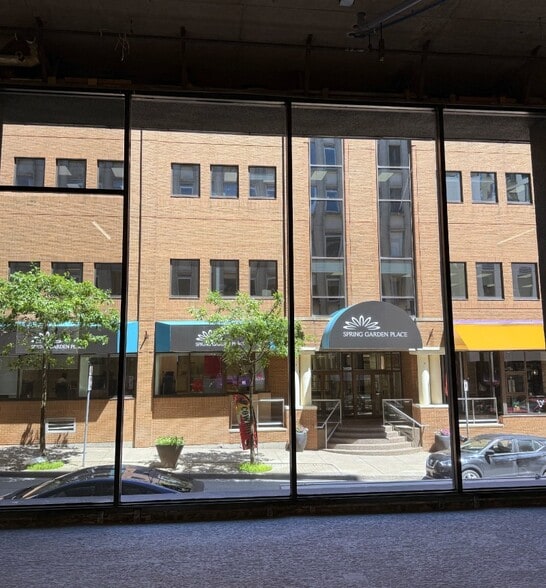 More Photos Of 5670 Spring Garden Rd, Halifax Apartments For Lease