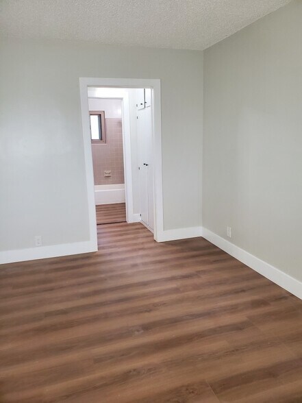 More Photos Of 811 W 97th St, Los Angeles Apartments For Sale