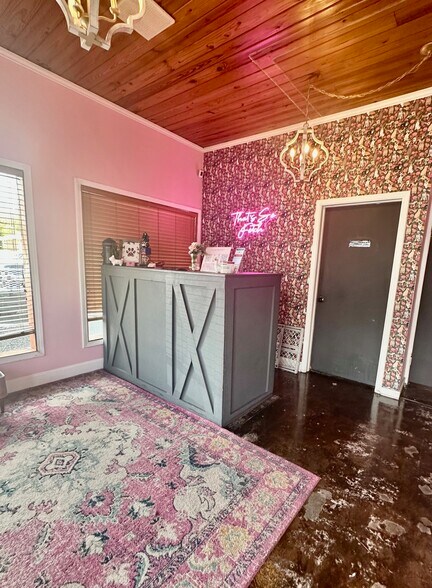 More Photos Of 119-121 Allamanda Dr, Lakeland Freestanding For Sale