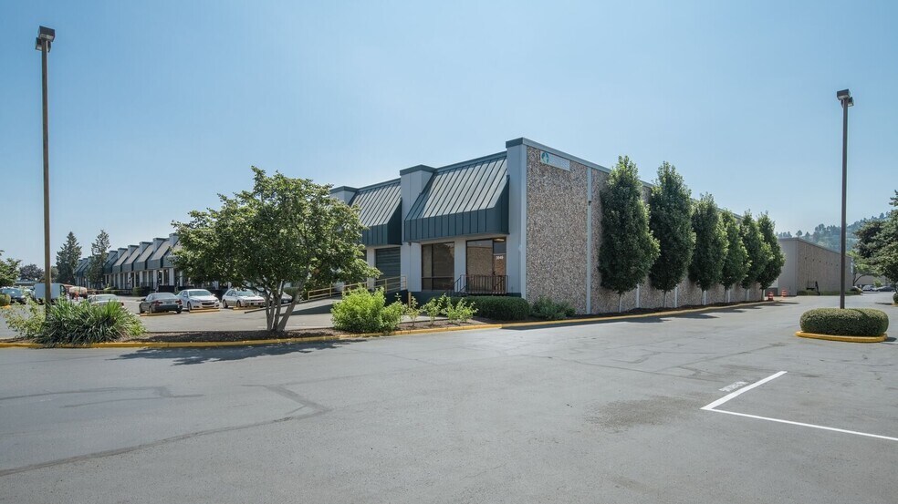 More Photos Of 3571-3599 NW Yeon Ave, Portland Unknown For Lease