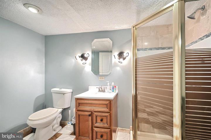 More Photos Of 1678 Prayer Mission Rd, Windsor Light Manufacturing For Sale