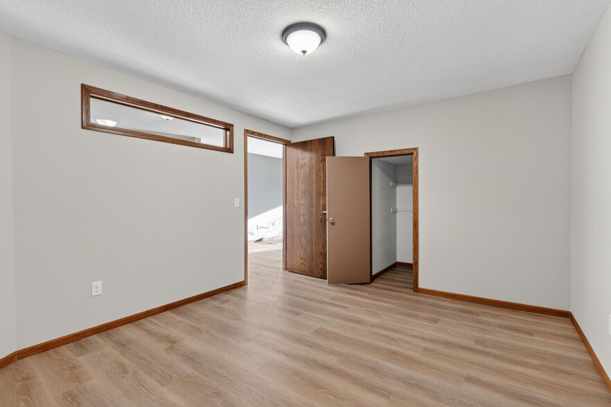 More Photos Of 407 Vermillion St, Hastings Office For Sale