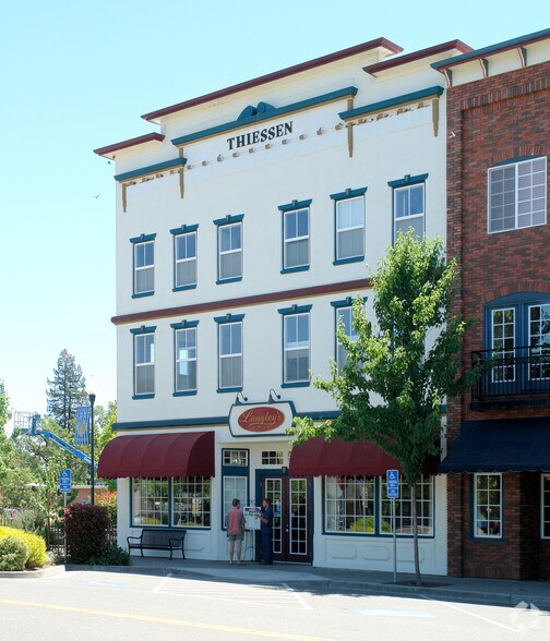 More Photos Of 220 Windsor River Rd, Windsor Apartments For Sale