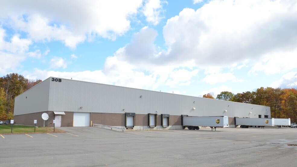 More Photos Of 30B Post Rd, Colonie Warehouse For Lease