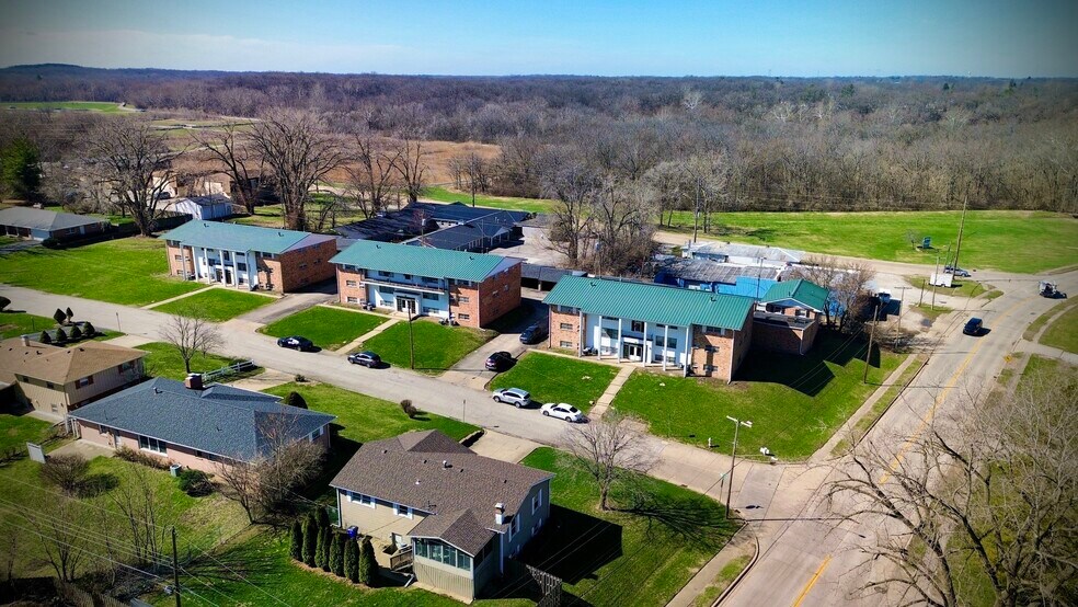 Primary Photo Of 105 S Elder Ln, Decatur Apartments For Sale