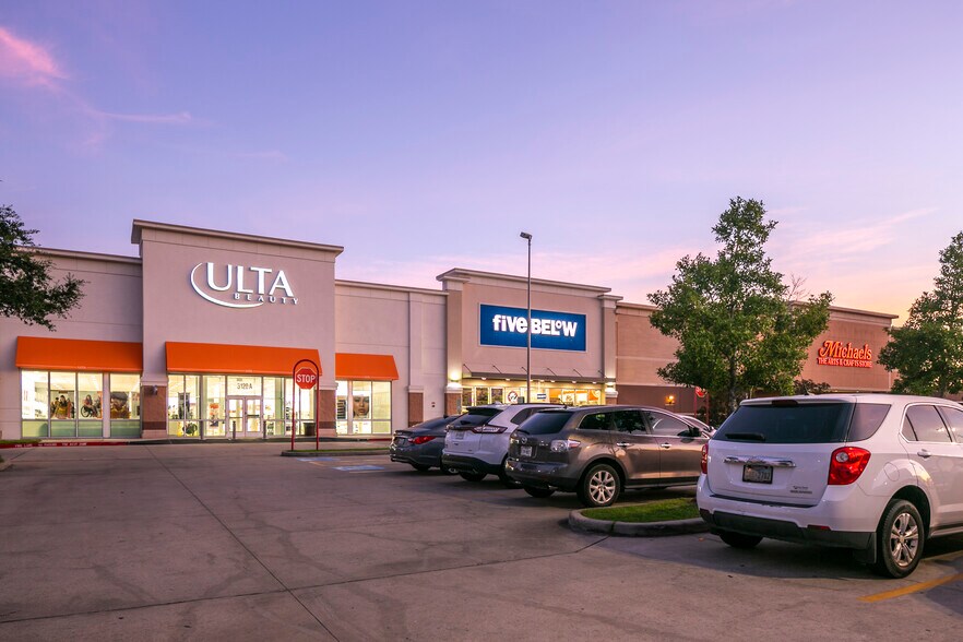More Photos Of I 45, League City Unknown For Lease