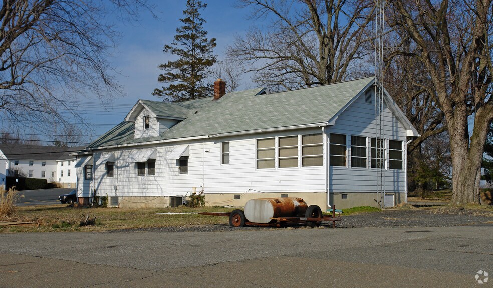 More Photos Of 2101 E Churchville Rd, Bel Air General Retail For Lease