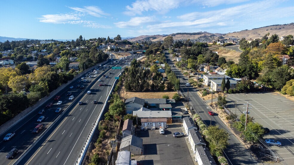More Photos Of 541-553 Admiral Callaghan Ln, Vallejo Apartments For Sale