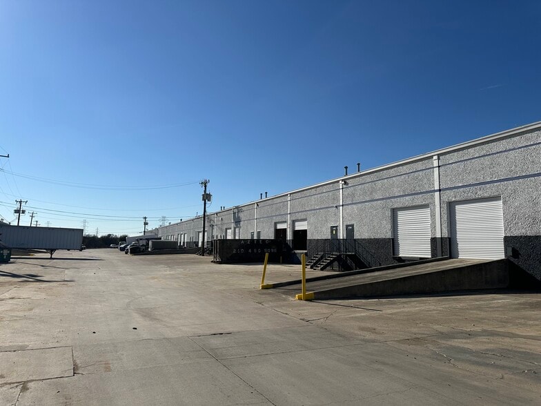 More Photos Of 12700-12730 O'Connor Rd, San Antonio Unknown For Lease