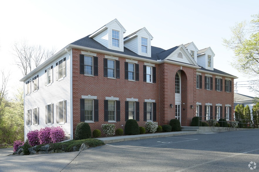 Primary Photo Of 2145 Diamond Hill Rd, Cumberland Medical For Lease