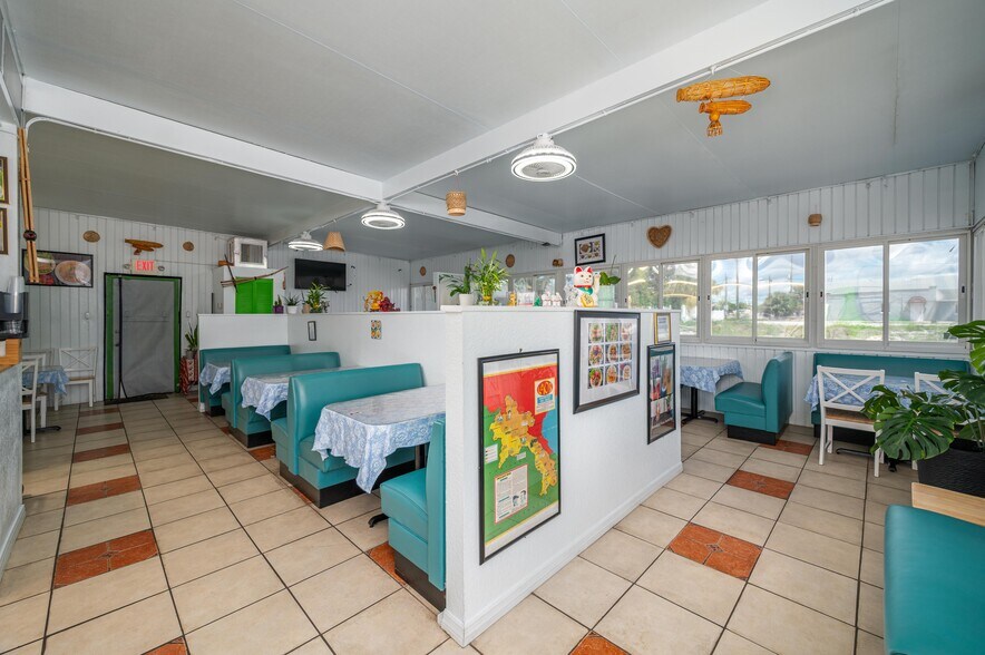 More Photos Of 114 Central Ave, Lake Wales Freestanding For Sale