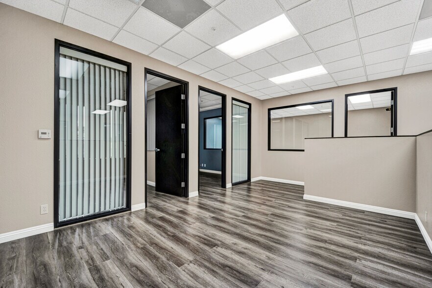 More Photos Of 28 Hammond, Irvine Warehouse For Sale