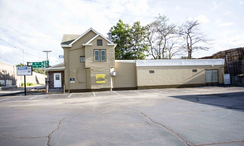 Primary Photo Of 380 Mclean Blvd, Paterson Freestanding For Lease