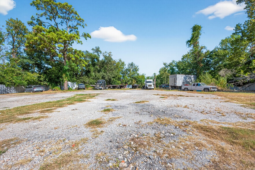 More Photos Of 7517 Ley Rd, Houston Land For Sale