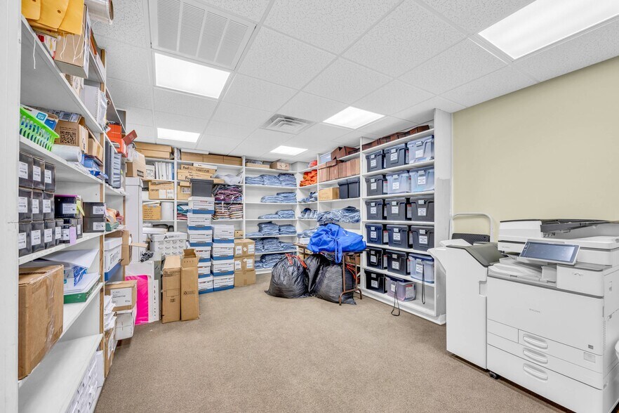 More Photos Of 24 Hartwell St, Royston Office For Sale