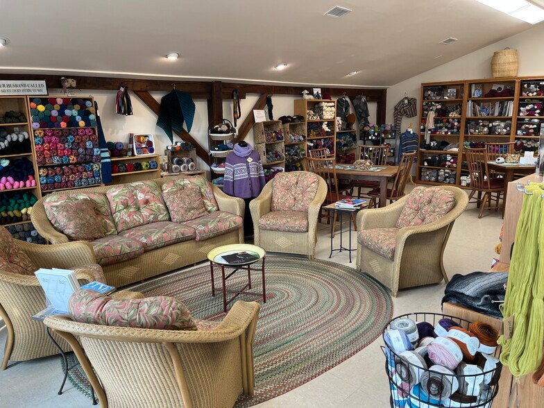 More Photos Of 2728 Augustine Herman Hwy, Chesapeake City Freestanding For Sale